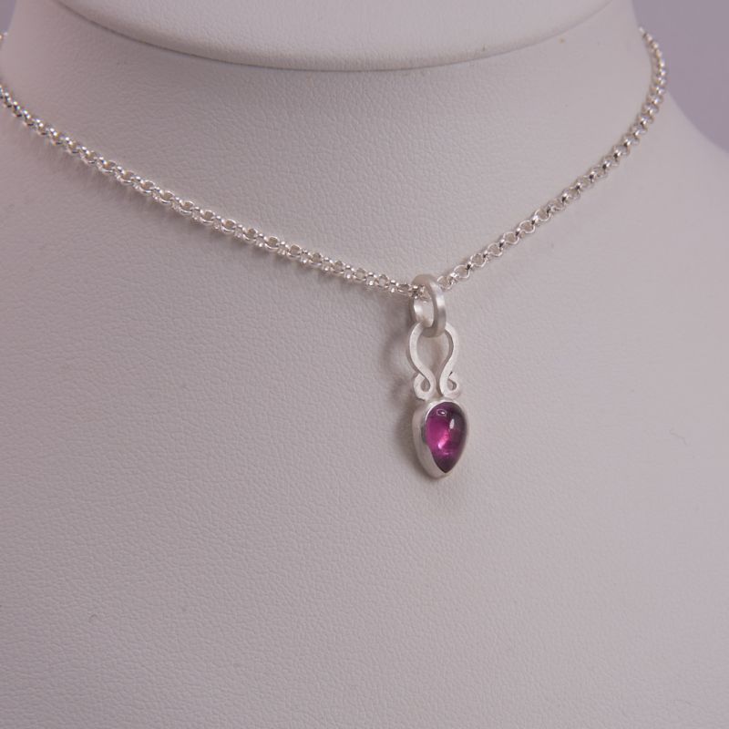 Preview: Rhodolith Anhänger mit Erbskette